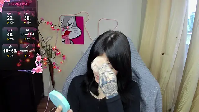 Snapshot of Emma_Darkkk chatting on February 10, 2:21 am Emma Darkkk online show from February 10, 2:21 am