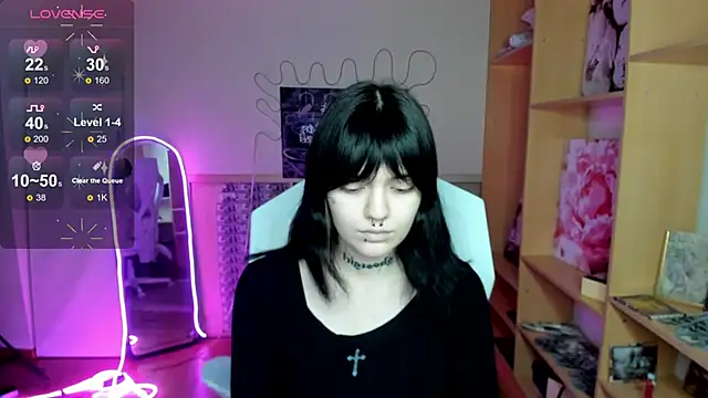 Snapshot of Emma_Darkkk chatting on February 22, 1:24 pm Emma Darkkk online show from February 22, 1:24 pm