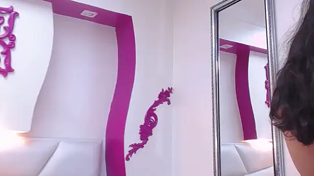 Keiry Paloma online show from April 5, 6:03 pm