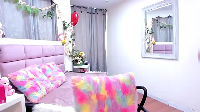 Snapshot of Keiry_Paloma chatting on February 21, 1:46 pm Keiry Paloma online show from February 21, 1:46 pm