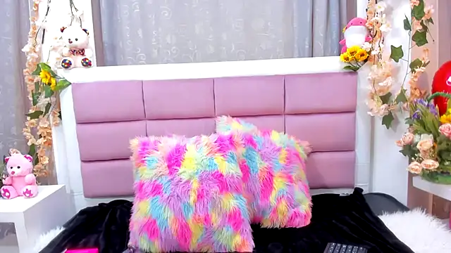 Snapshot of Keiry_Paloma chatting on February 19, 1:41 pm Keiry Paloma online show from February 19, 1:41 pm