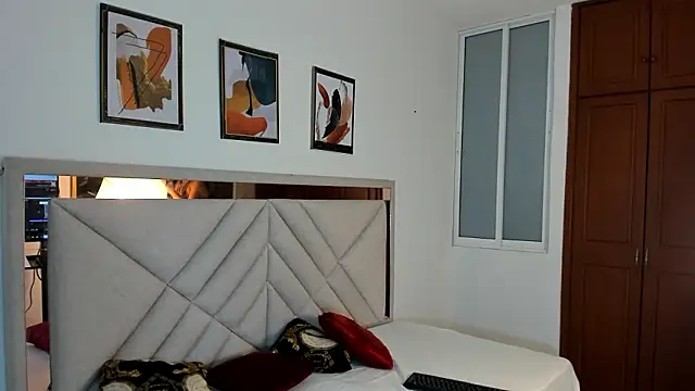 AmberQueen1 online show from February 16, 12:15 pm