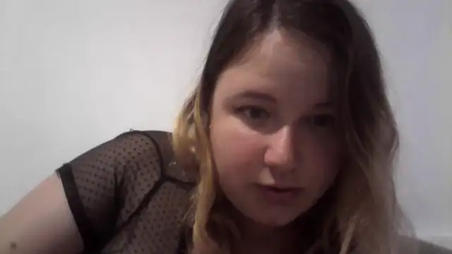Snapshot of tuzorra99 chatting on March 15, 7:32 pm tuzorra99 online show from March 15, 7:32 pm
