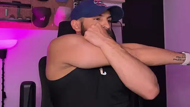 SamDornan51 online show from April 11, 1:46 am