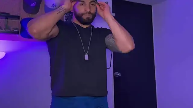 SamDornan51 online show from April 8, 1:07 am