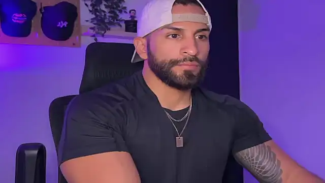 SamDornan51 online show from March 18, 4:15 am