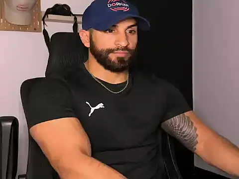 SamDornan51 online show from February 12, 12:21 am