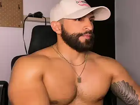 SamDornan51 online show from March 4, 1:13 am