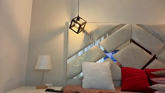 karlaa megan online show from April 14, 6:57 pm