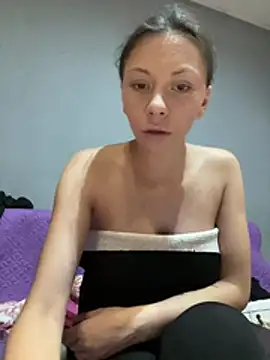 Foxy20withBear online show from July 17, 7:22 pm