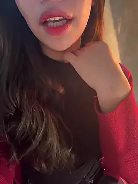 QuynhAnh 2k1 online show from February 9, 7:28 am