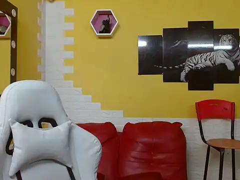 Snapshot of chacorta_ chatting on May 6, 2:04 am chacorta online show from May 6, 2:04 am