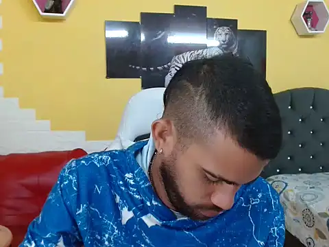 chacorta  online show from April 4, 2:01 pm