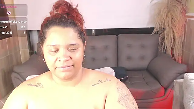 NathaliaMayson online show from May 17, 6:46 am
