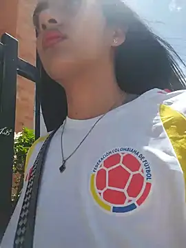 Snapshot of cynliu chatting on June 24, 5:22 pm cynliu online show from June 24, 5:22 pm