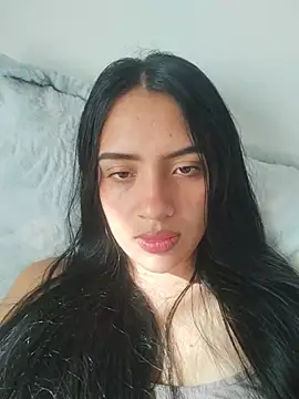 Snapshot of cynliu chatting on July 18, 8:28 pm cynliu online show from July 18, 8:28 pm