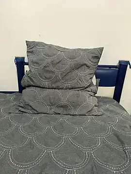 martinwev98 online show from February 4, 7:42 pm