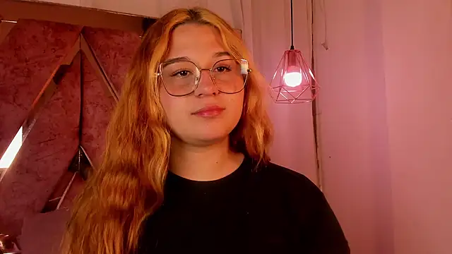 shantal cooper  online show from February 5, 9:10 pm