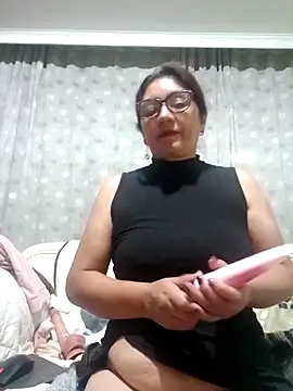 pamela sexy23 online show from April 9, 3:41 am