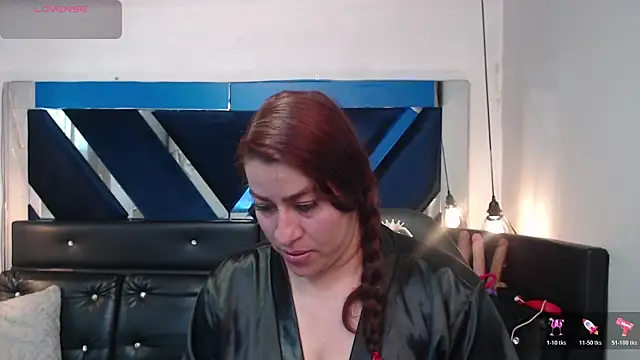 Snapshot of Alison-mar chatting on July 17, 7:33 pm Alison-mar online show from July 17, 7:33 pm