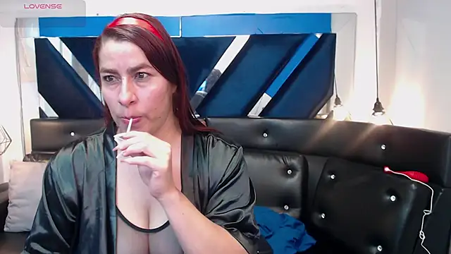 Snapshot of Alison-mar chatting on June 17, 7:46 pm Alison-mar online show from June 17, 7:46 pm