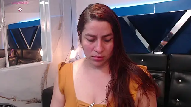 Alison-mar online show from May 28, 8:15 pm