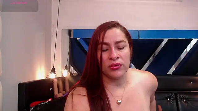 Snapshot of Alison-mar chatting on June 22, 7:44 pm Alison-mar online show from June 22, 7:44 pm