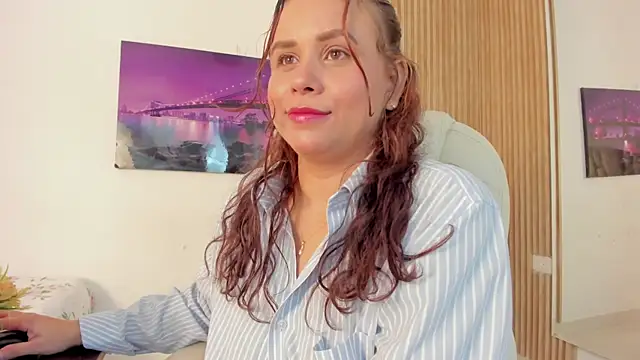 alennax online show from April 16, 12:17 pm