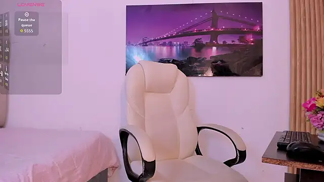 alennax online show from March 20, 12:17 pm