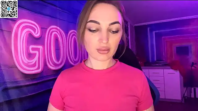 Vellora  online show from April 13, 4:00 pm