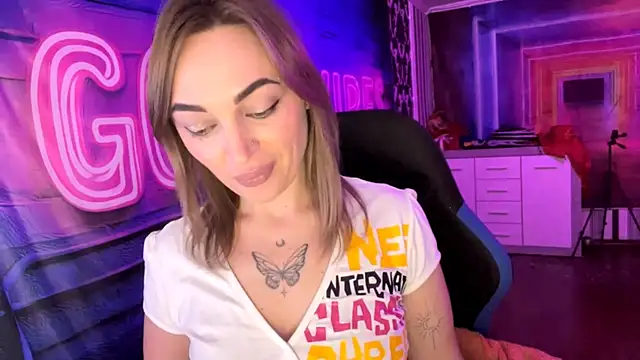 Vellora  online show from April 6, 4:19 pm