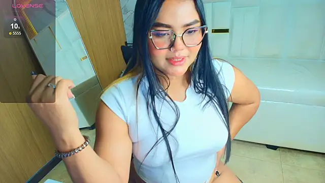 Berchy tf online show from April 8, 8:54 pm