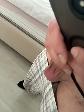 hessds34 online show from March 31, 11:01 am