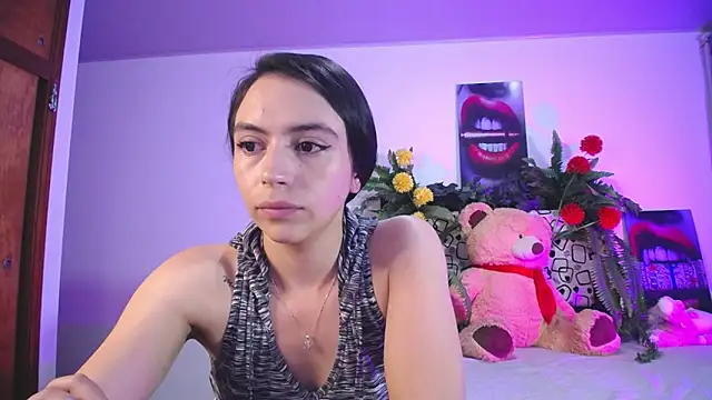 lika little0 online show from March 13, 11:43 pm