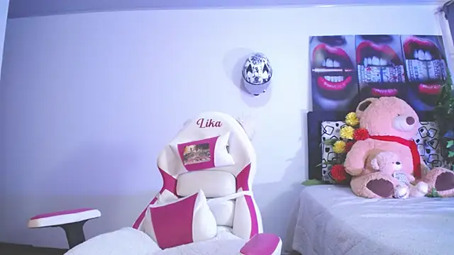 lika little0 online show from May 25, 9:24 pm