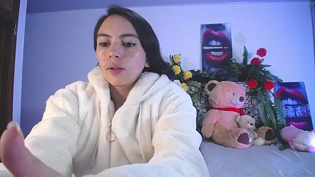 lika little0 online show from March 27, 11:49 pm