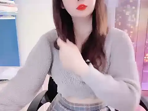 Snapshot of XiaBunny chatting on February 13, 12:21 am XiaBunny online show from February 13, 12:21 am