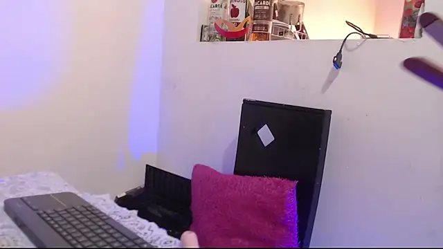 Snapshot of STEFANY__JACK chatting on February 20, 3:25 pm STEFANY JACK online show from February 20, 3:25 pm