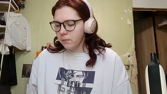 Snapshot of VannessaDillenbeck chatting on February 9, 7:50 am VannessaDillenbeck online show from February 9, 7:50 am