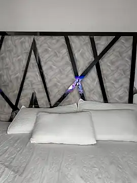 Denise wolfe21 online show from April 18, 10:28 am