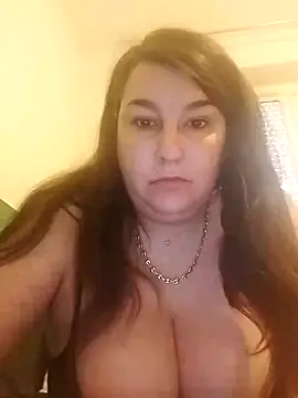 Snapshot of alexandrafrancaise0000 chatting on February 27, 9:53 am alexandrafrancaise0000 online show from February 27, 9:53 am