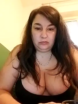 Snapshot of alexandrafrancaise0000 chatting on February 24, 9:43 am alexandrafrancaise0000 online show from February 24, 9:43 am