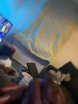 Snapshot of cumfirst1 chatting on March 3, 8:05 pm cumfirst1 online show from March 3, 8:05 pm