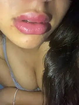 Nour-Lina online show from May 23, 5:34 pm