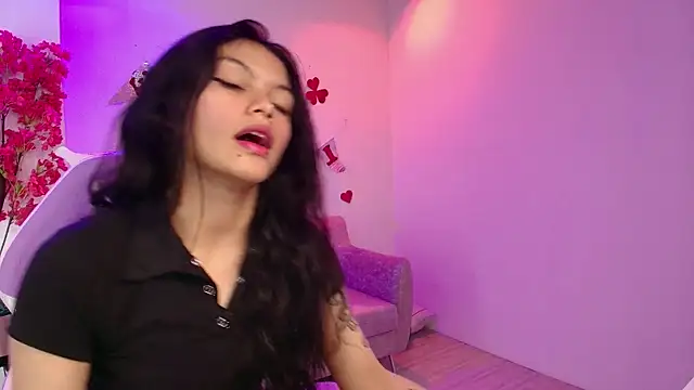 Maddie T18 online show from February 28, 11:32 am