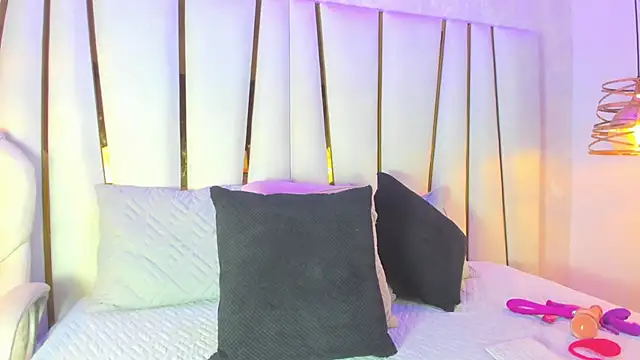 SofiaGlow  online show from February 25, 3:07 am