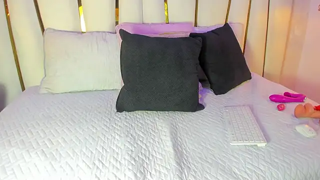 SofiaGlow  online show from February 27, 3:18 am