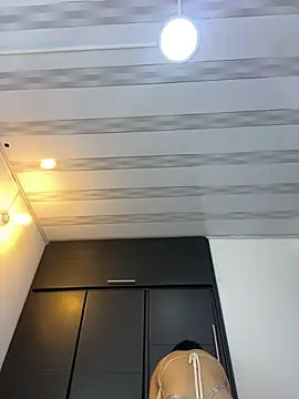 Nala OMG online show from February 13, 7:14 pm