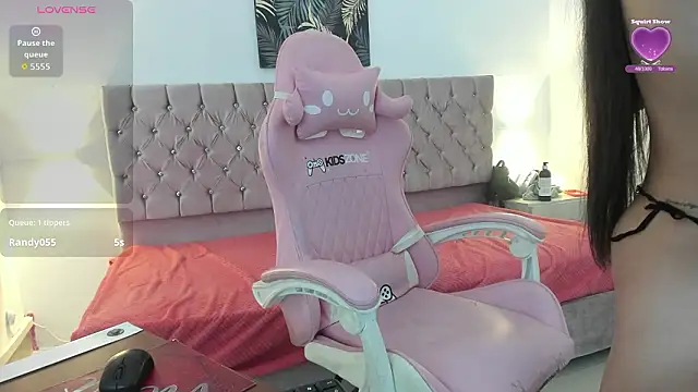 thaliaa smith1 online show from March 11, 8:36 pm