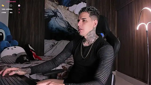 trisstann  online show from March 12, 4:44 pm